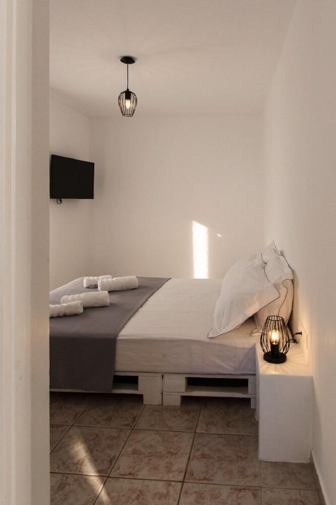 Perigiali Rooms Agali ภายนอก รูปภาพ